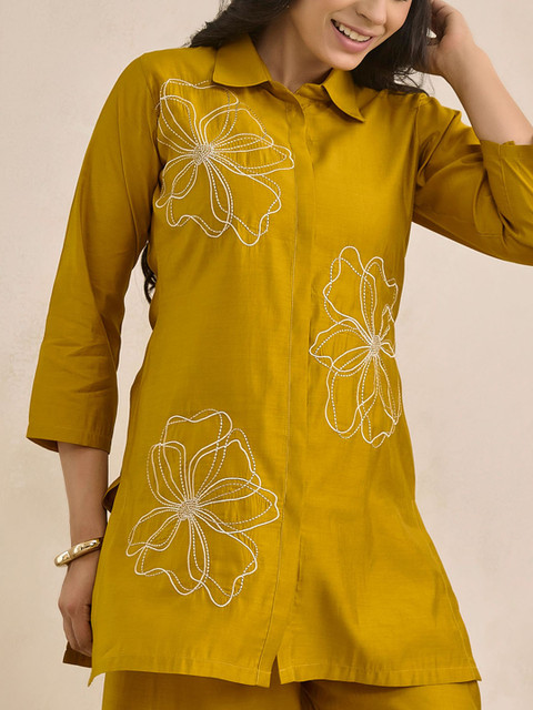 WOMEN PLUS Moh Collection Plus Size Embroidered Shirt Collar Tunic With Trousers Co-Ords - Image 5