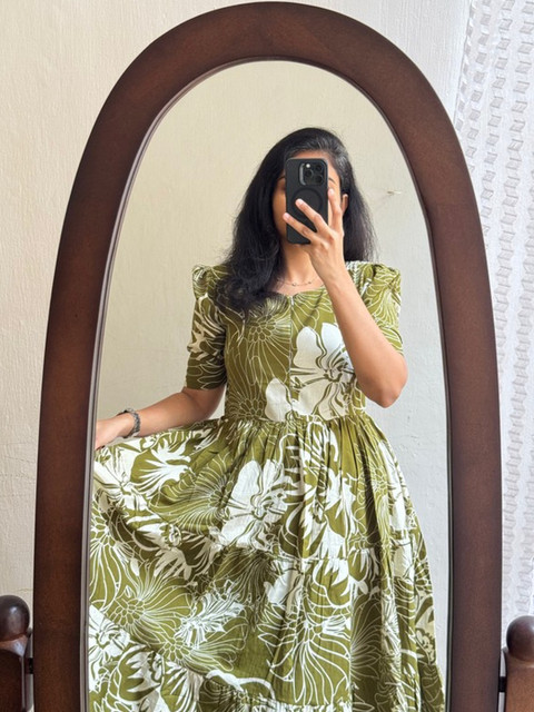 AURIPRX FASHION Women Olive Green Viscose Rayon Floral Printed Anarkali Kurta - Image 4