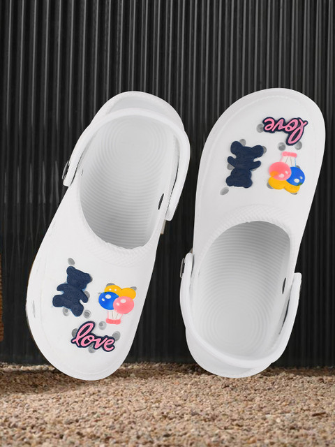 glitchez Women Applique Self Design EVA Clogs