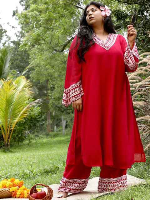 Instafab Plus Women Floral Printed Regular Kurta With Trousers