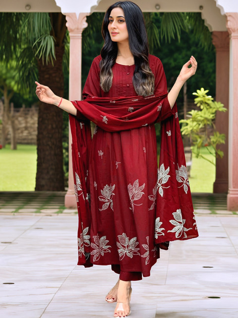 Aaghnya Women Viscose Rayon Printed Kurta Sets With Dupatta