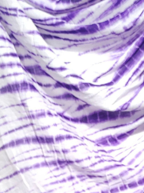 Farooq Dyeing Abstract Batik Dyed Cotton Dupatta - Image 3
