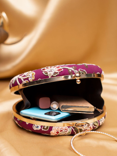 ARTKLIM Embroidered Box Clutch - Image 4