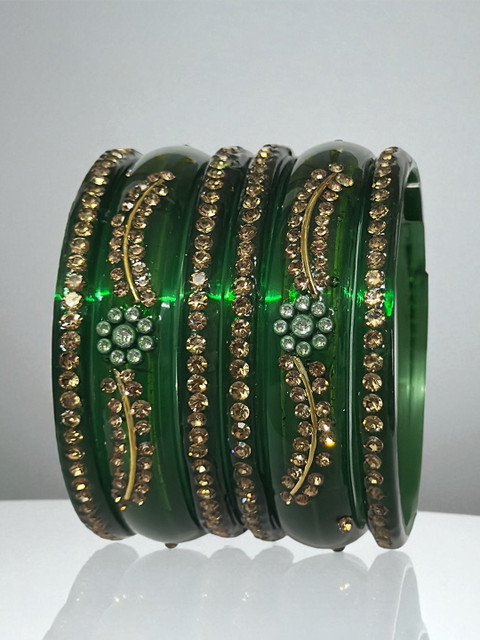 PRIYA KANGAN Set of 6 Green Traditional Glass Bangles