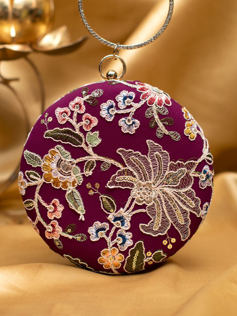 ARTKLIM Embroidered Box Clutch