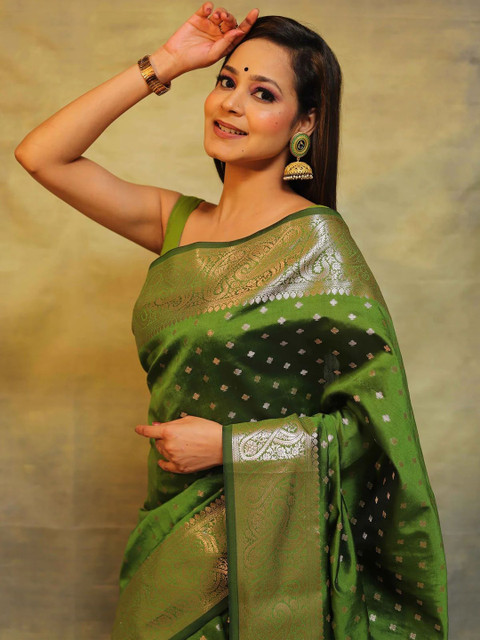 AVANTIKA FASHION Woven Design Zari Kanjeevaram Saree - Image 5