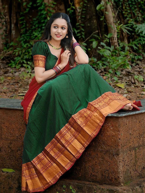 MANMOHITSAREE Zari Ready To Wear Lehenga & Blouse With Dupatta