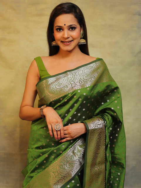 AVANTIKA FASHION Woven Design Zari Kanjeevaram Saree - Image 2