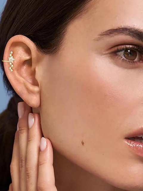 EL REGALO Artificial Stones Studded Star Shaped Ear Cuff