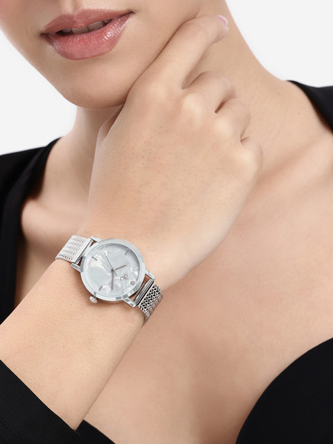 DressBerry Women Embellished Dial Analogue Watch UT-A8633-GRN-DB