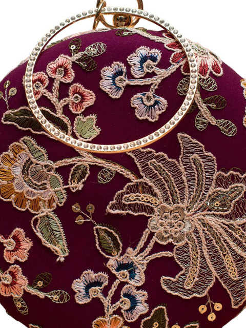 ARTKLIM Embroidered Box Clutch - Image 5