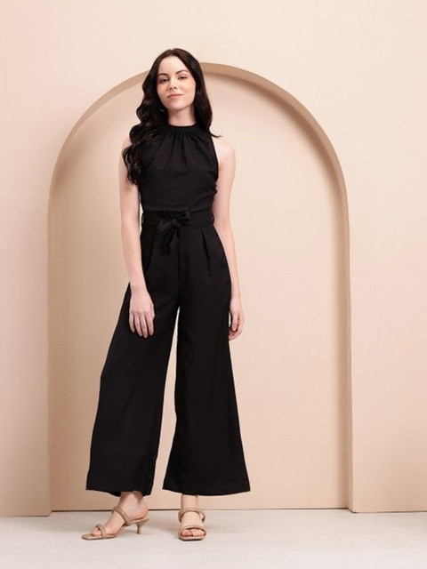 Madhuni Women Solid Sleeveless Jumpsuit