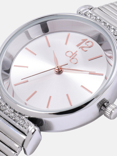 DressBerry Women Stainless Steel Dial & Embellished Straps Analogue Watch UT-A8647-SLR-DB - Image 5