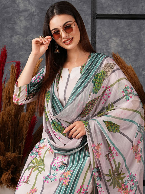 Aaghnya Women's Green Rayon Printed Straight Kurta Set With Dupatta - Image 5