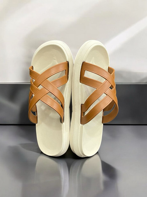 glitchez Women Solid Sliders