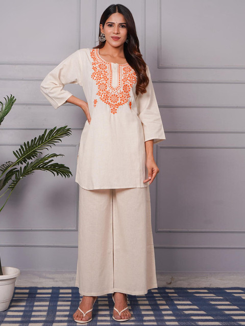 TULSILICIOUS Chikankari Embroidered Round Neck Kurti with Palazzo Co-Ords