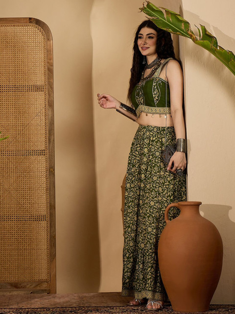 Sangria Women Ethnic Printed Cotton Crop Top With Skirt - Image 5