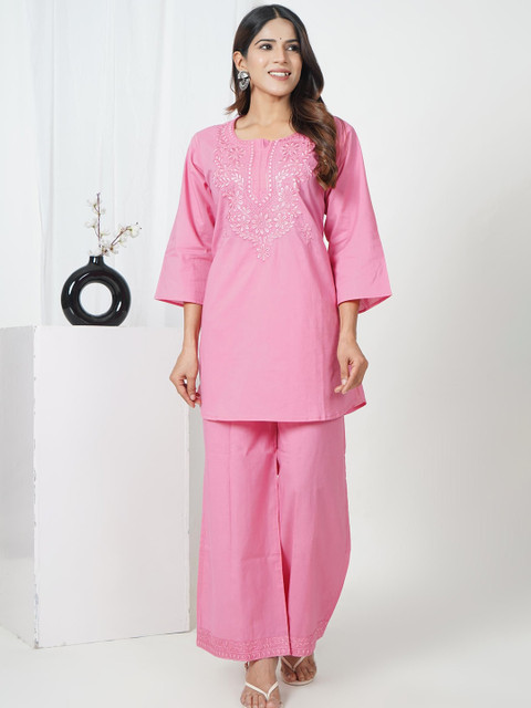TULSILICIOUS Chikankari Embroidered Round Neck Kurti with Palazzo Co-Ords