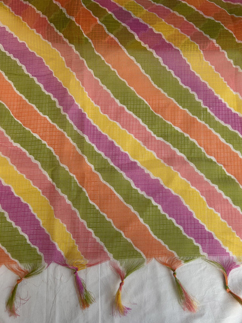 AKSHADEEP Women Printed Dupatta - Image 3