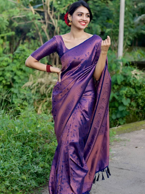 Shriyangan Ethnic Motifs Woven Design Zari Art Silk Kanjeevaram Saree