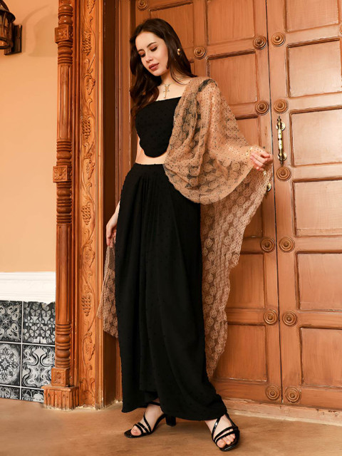 QISSA Textured Pre-Draped Saree