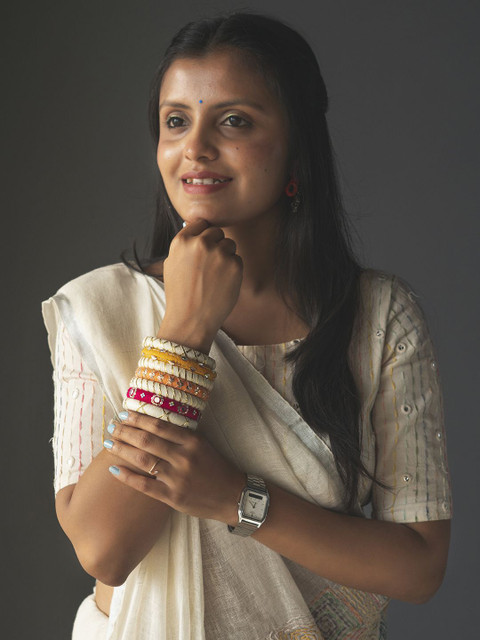 Taasha Craft Set Of 7 Thread Work With Mirror Design & Sequenced Bangles - Image 5