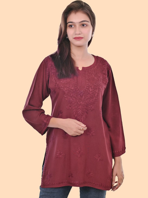 MALABIS Women Dyed Rayon Chikankari Kurti