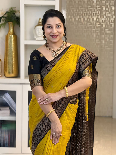 CANIZZARO Ethnic Motifs Woven Design Zari Banarasi Saree - Image 2