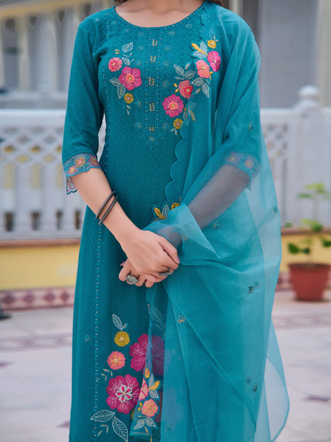 KALINI Women Floral Embroidered Regular Thread Work Kurta With Trousers & Dupatta