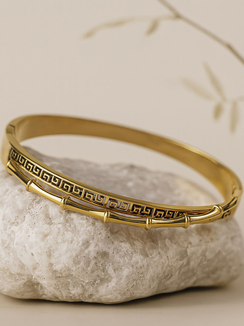 Bohey by KARATCART Gold-Plated Bangle-Style Bracelet