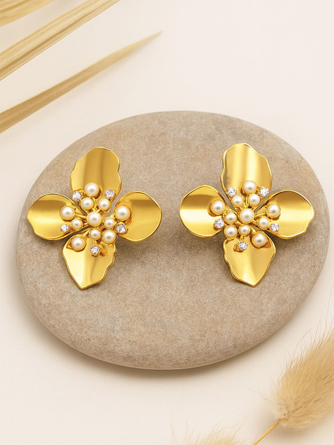 Bohey by KARATCART Gold-Plated Artificial Stone & Pealrs Studded Floral Studs