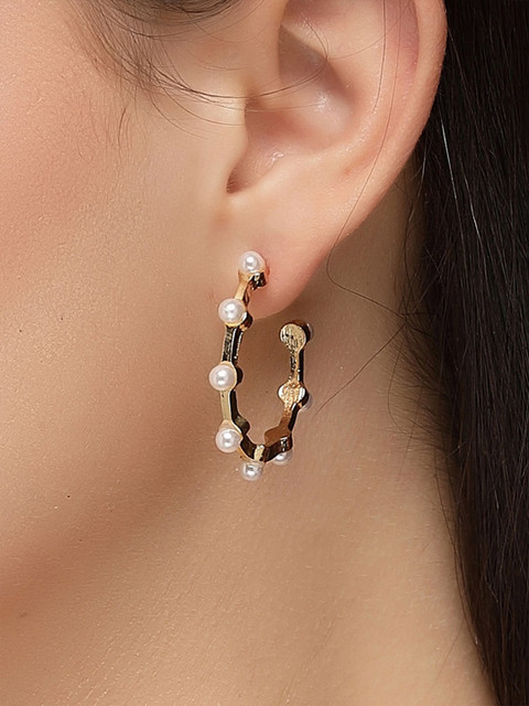 Bohey by KARATCART Set Of 6 Gold-Plated Artificial Beaded Semi Circular Half Hoop Earrings - Image 6