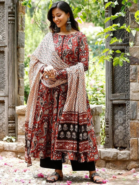 ARADHNA Women Paisley Printed Anarkali Kurta with Trousers & Dupatta - Image 7