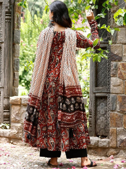 ARADHNA Women Paisley Printed Anarkali Kurta with Trousers & Dupatta - Image 4