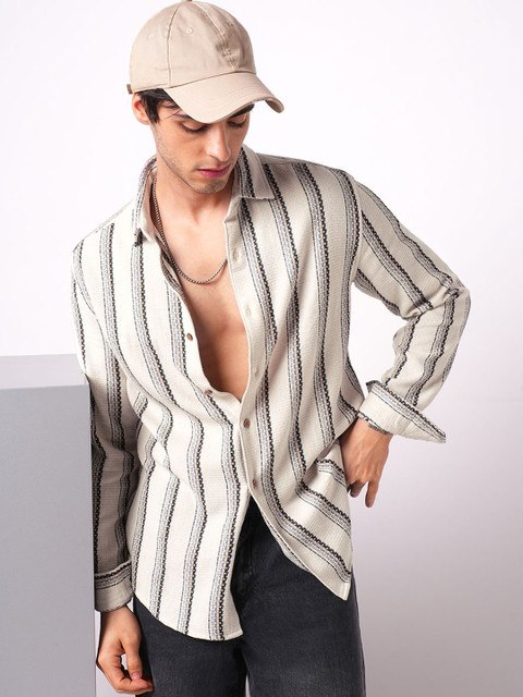 VASTRADO Men Classic Fit Vertical Striped Spread Collar Cotton Casual Shirt