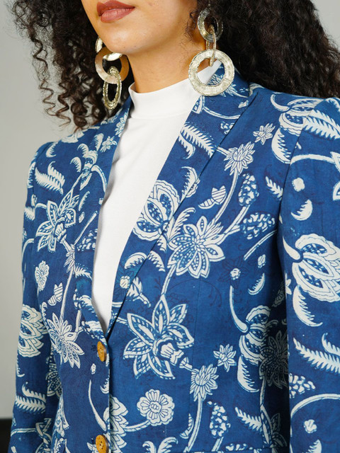 INDOPHILIA Women Printed Cotton Single-Breasted Blazer - Image 2