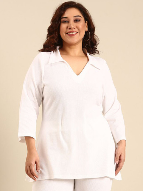 The Pink Moon Women Plus Size Self Design Polo Collar Cotton T-shirt