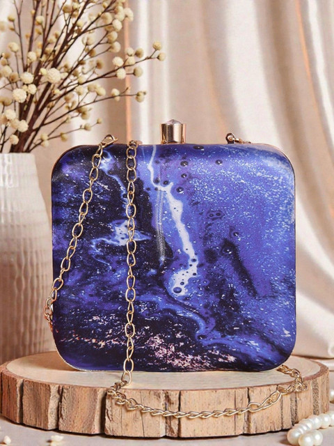 VRPS Handicrafts Printed Box Clutch