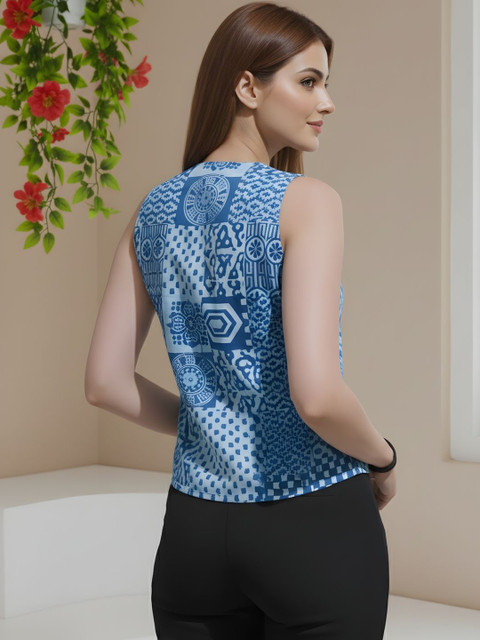 Navlik Geometric Print Top - Image 3