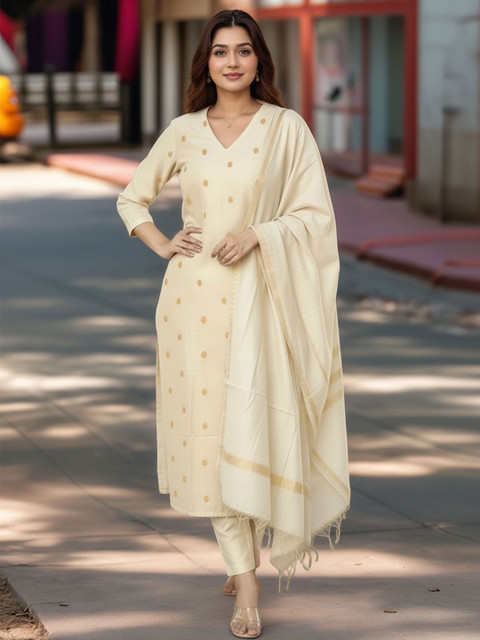Aaghnya Women Ethnic Motifs Printed Regular Kurta with Trousers & With Dupatta