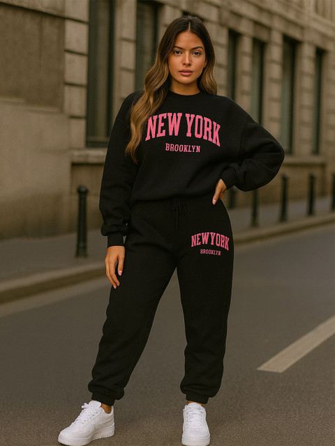 KASHIAN Round Neck Printed Sweatshirt & Printed Joggers Co-Ords