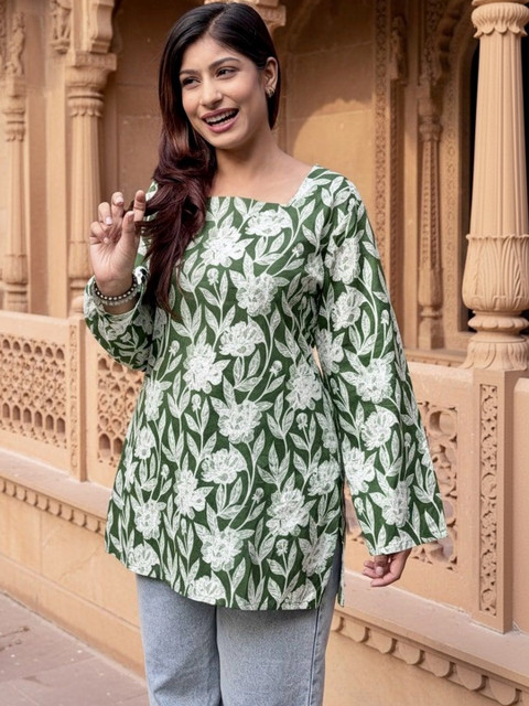 OKARA Floral Print Cotton Top