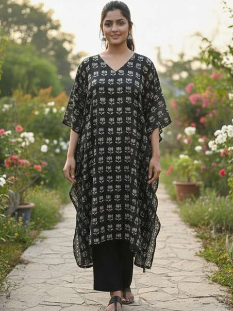 THE FAB FACTORY Women Ethnic Motifs Printed Regular Kurta with Trousers