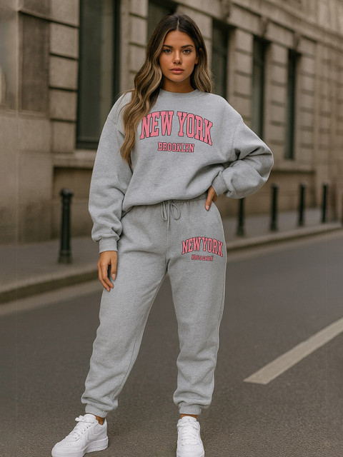 KASHIAN Round Neck Printed Sweatshirt & Printed Joggers Co-Ords