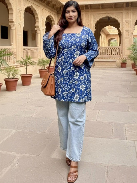 OKARA Floral Print Cotton Top