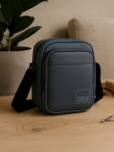 COUNSELOR Sling Bag