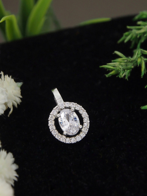 I Jewels Silver-Plated Cubic Zirconia Studded Nosepin