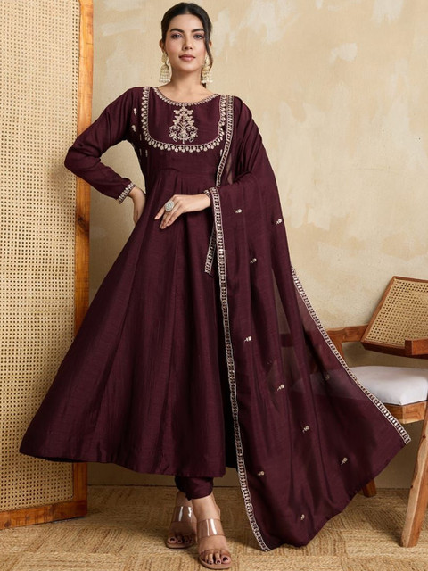 OASIS MART Women Ethnic Motifs Embroidered Panelled Thread Work Kurta with Trousers & With Dupatta