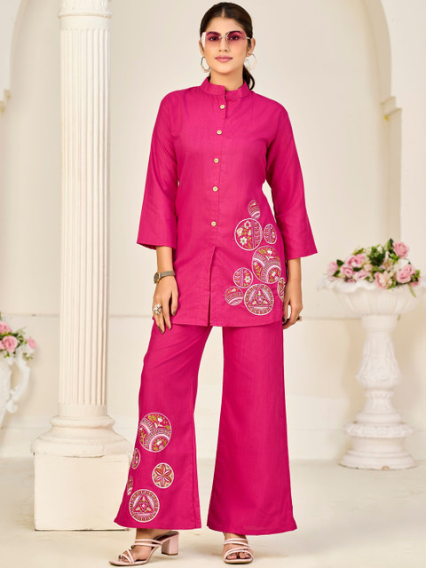 SAVANIPETAL Embroidered Mandarin Collar Tunic & Trousers Co-Ords