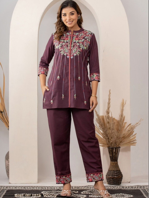 VEDANA Embroidered Top With Trousers Co-Ords